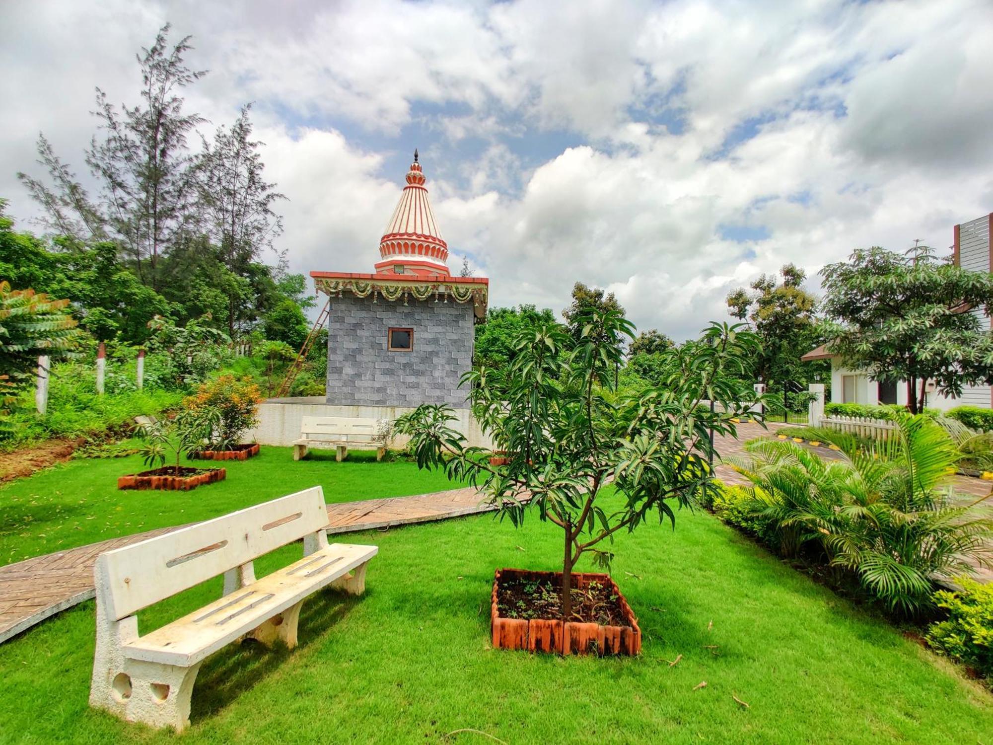Pushpam Sanskruti Resort Karjat - A Pure Veg Resort Dhamni Dış mekan fotoğraf