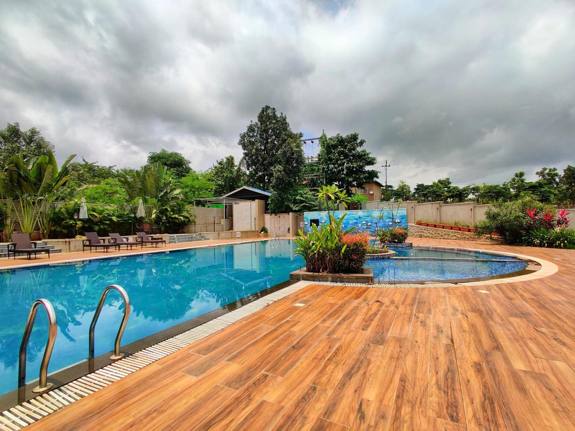 Pushpam Sanskruti Resort Karjat - A Pure Veg Resort Dhamni Dış mekan fotoğraf